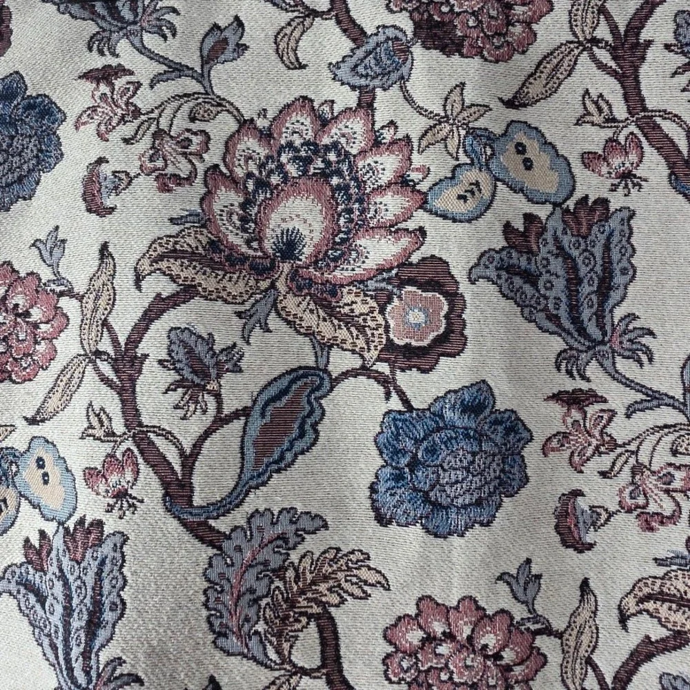 LOFT Outlet bloom beautifully